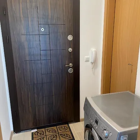 Apartment Студио Сарафово 1